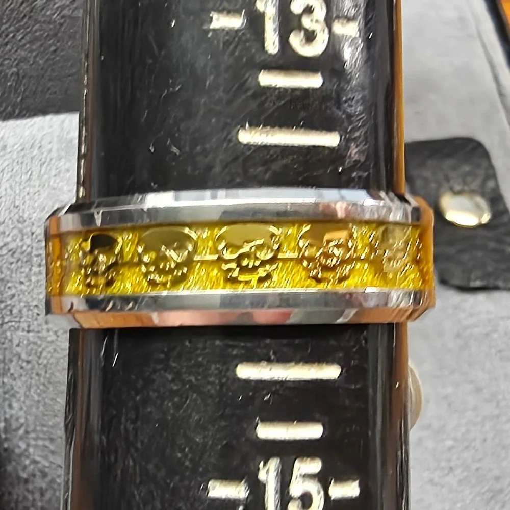 New Inlaid Skulls Comfort‎ Band Ring Mens Size 14 Gold Silver Tones Goth Biker